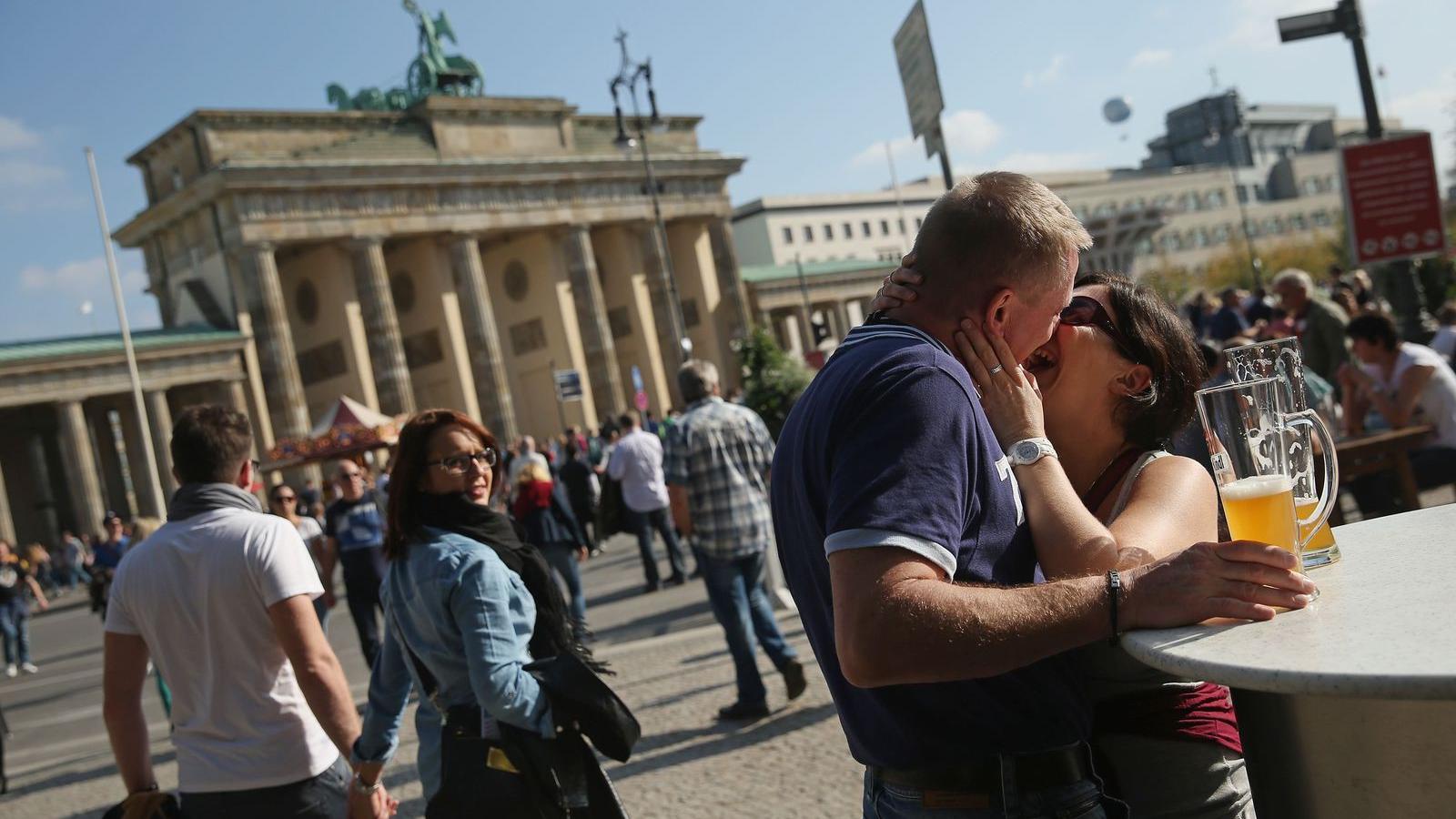 Fesztivállal ünneplik a Brandenburgi kapunál a német egység napját FOTÓ: EUROPRESS/GETTY IMAGES/SEAN GALLUP