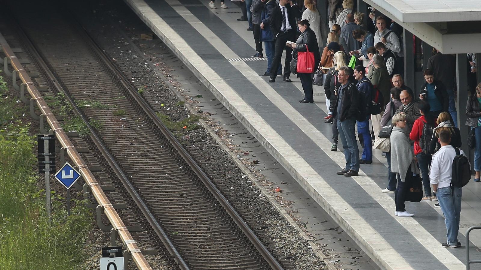 Az S-Bahn egy megállójában történt a támadás. Illusztráció: Sean Gallup/Getty Images