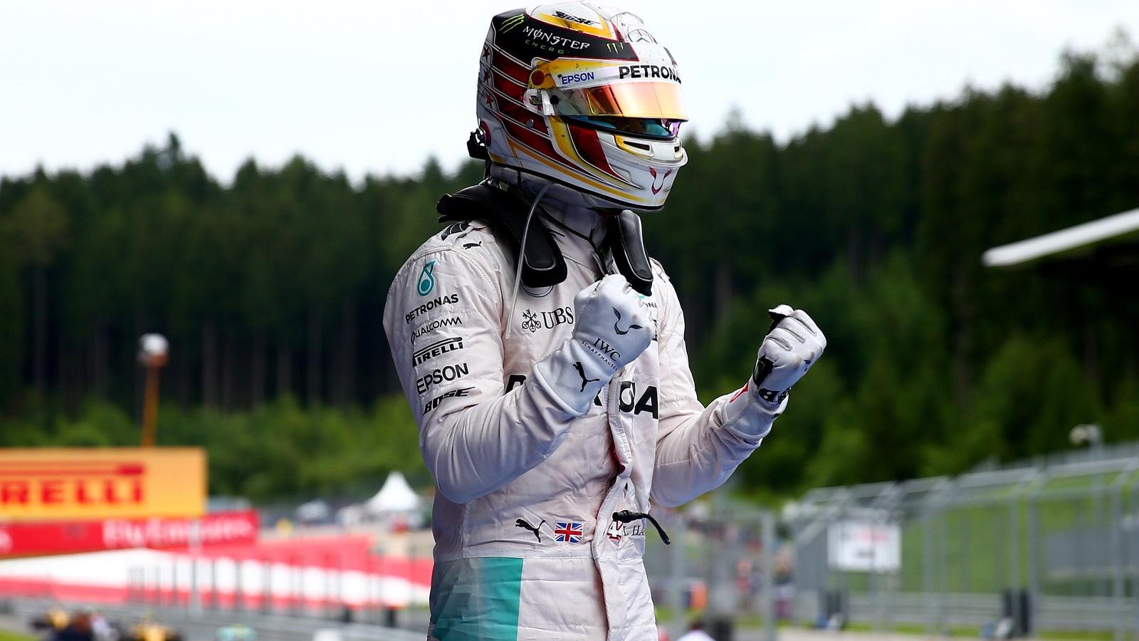 Az utolsó pillanatokban nyerte meg a futamot Lewis Hamilton FOTÓ: EUROPRESS/GETTY IMAGES/ DAN ISTITENE