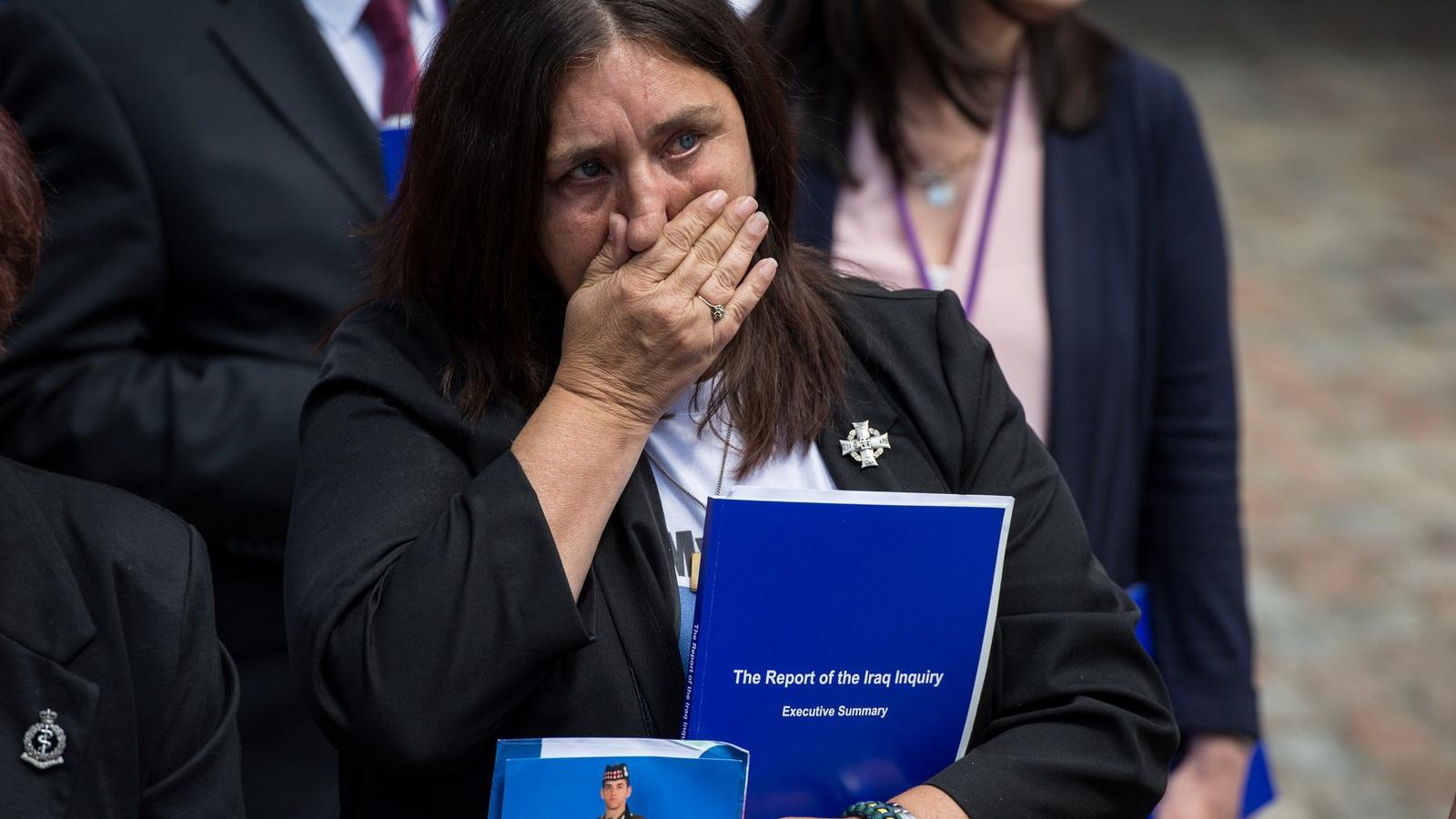 A jelentés közzétételén az iraki háborúban elhunyt brit katonák hozzátartozói is megjelentek FOTÓ: EUROPRESS/GETTY IMAGES/CHRIS