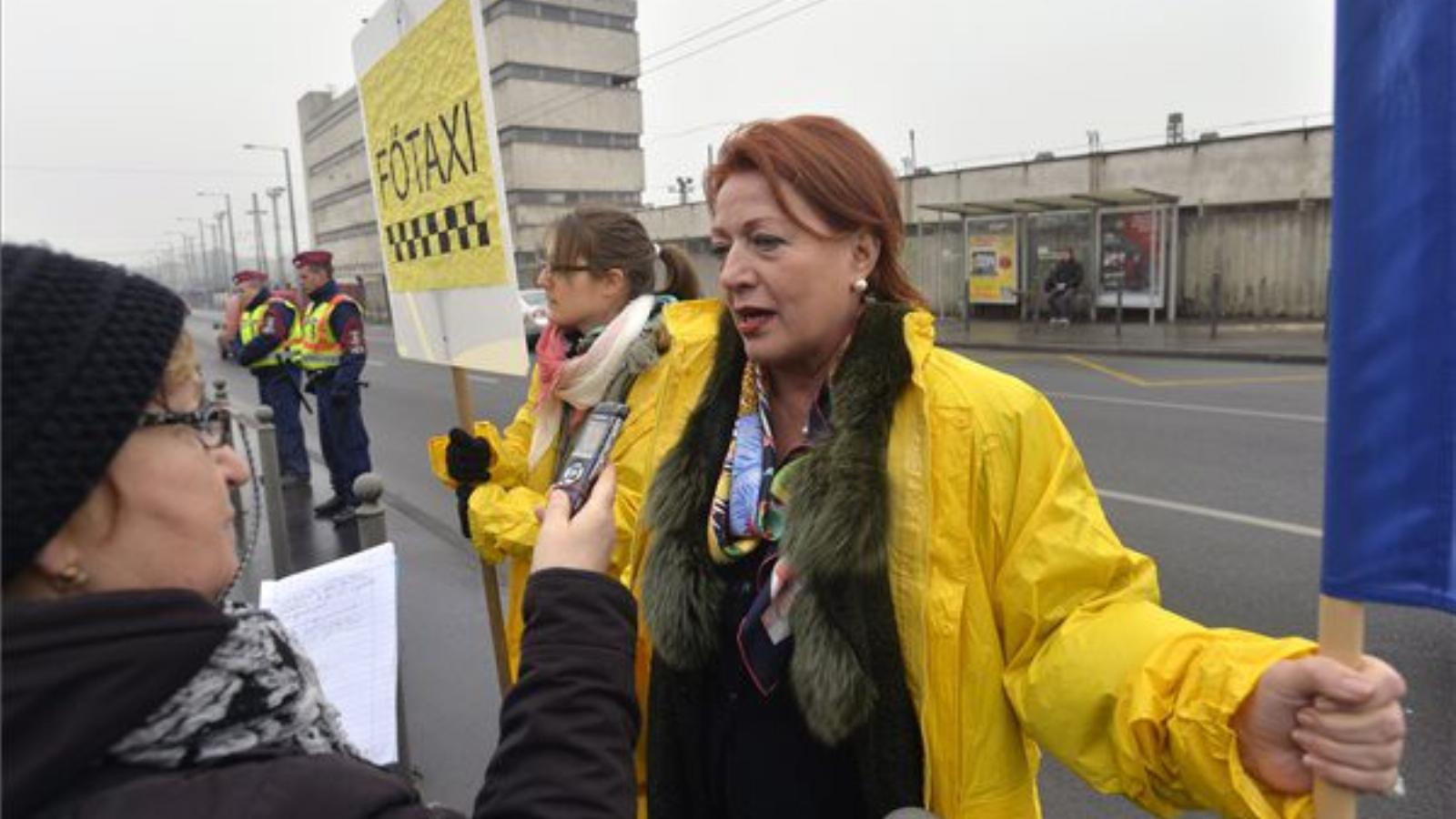 Cser Ágnes, a Magyarországi Munkavállalók Szociális és Egészségügyi Ágazatban Dolgozók Demokratikus Szakszervezetének elnöke nyi