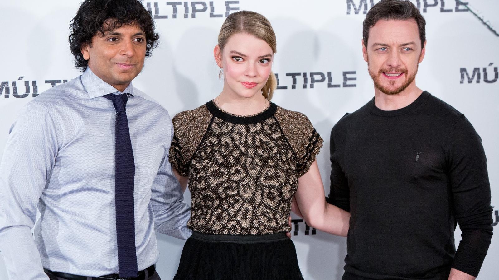 M. Night Shyamalan rendező, Anya Taylor-Joy és James McAvoy, a film főszereplői. FOTÓ: Pablo Cuadra/Getty Images