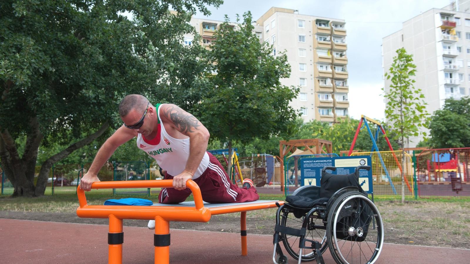 Kanyó Zsolt paralimpikon, paraatléta bemutatót tartott az ország első integrált tornaparkjában FOTÓ: TÓTH GERGŐ