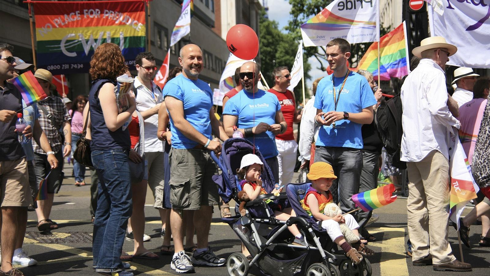 "Ha személyesen találkoznak veled és nemcsak egy absztrakt valaki vagy, aki melegként nevel gyereket, nem ítélnek el."  FOTÓ: Sh