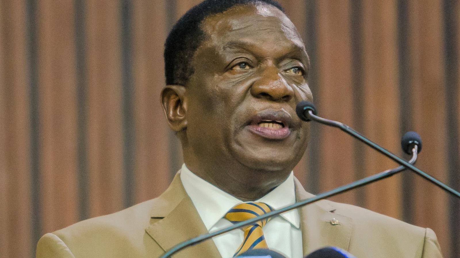 Kérdéses, Mnangagwa valóban új kezdetet jelent vagy elődje politikáját folytatja. FOTÓ: AFP/JEKESAI NJIKIZANA