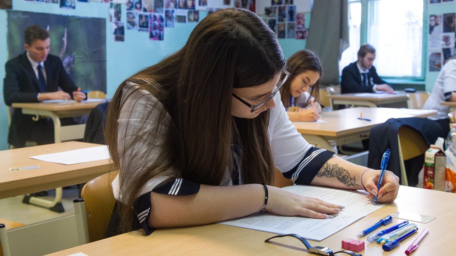 Érettségi egy budapesti gimnáziumban. FOTÓ: Molnár Ádám