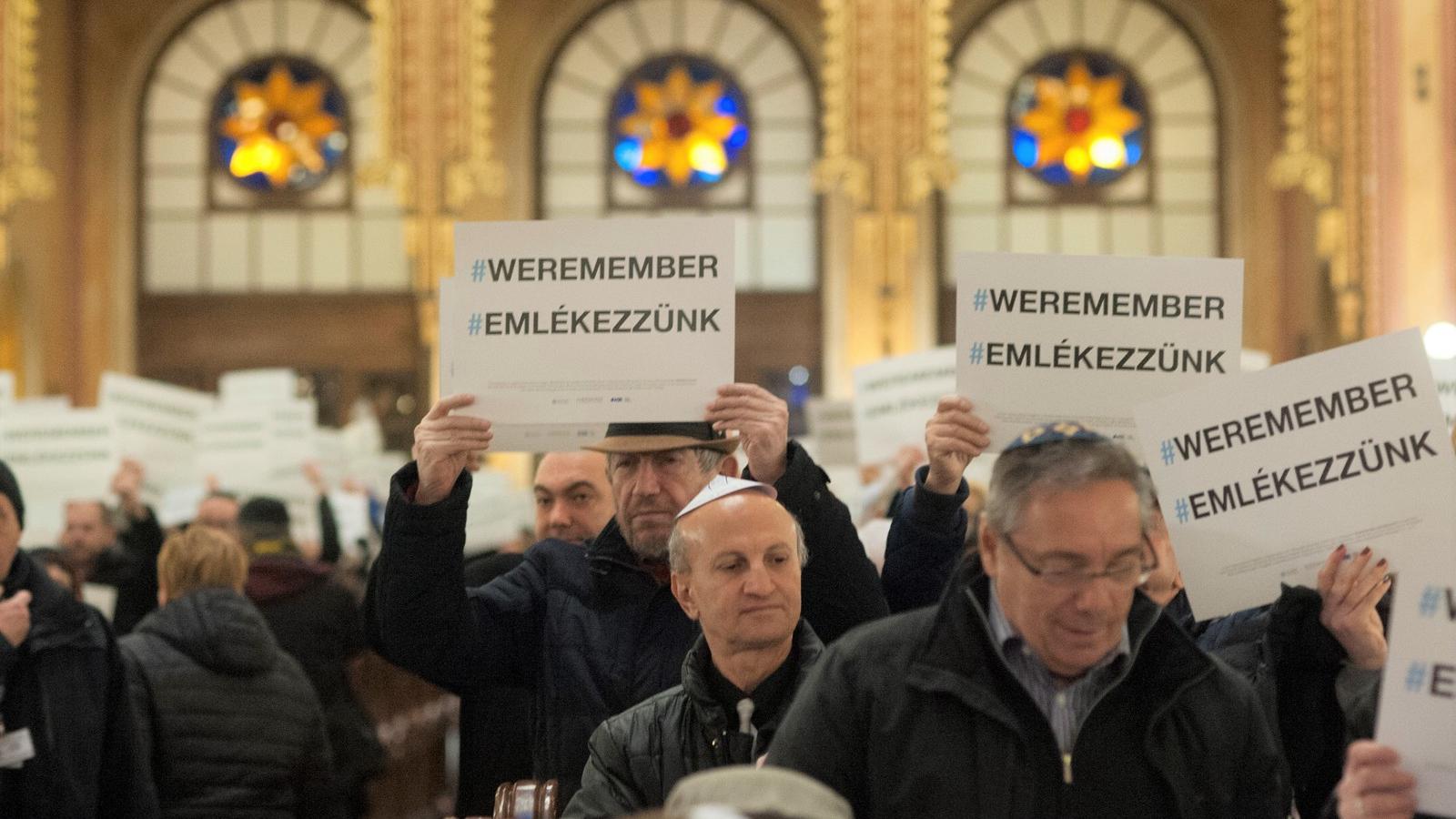 Megemlékezés a budapesti gettó felszabadításának 73-ik évfordulóján A Dohány utcai zsinagógában Fotó: Szergej Markoszov