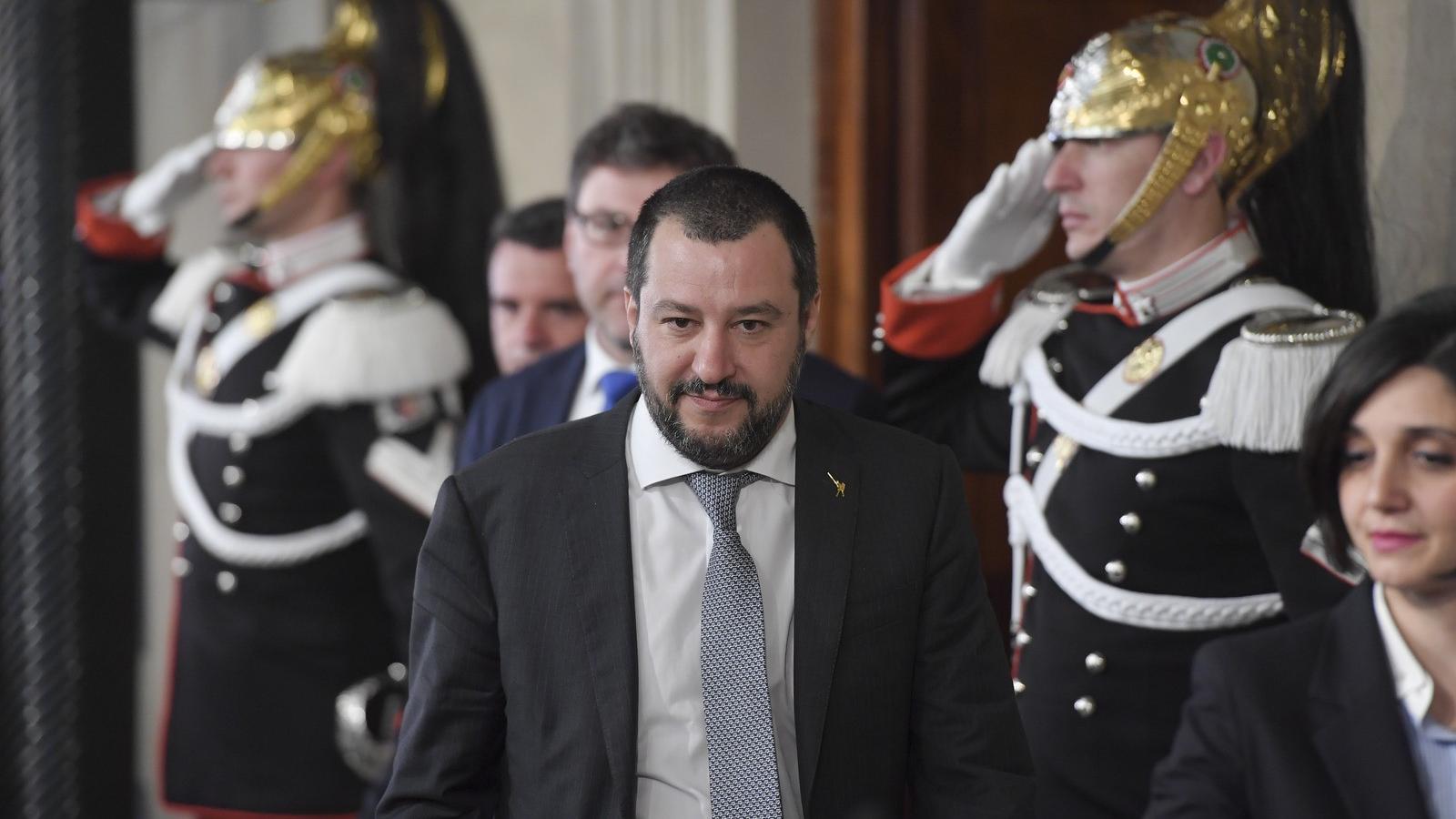 Matteo Salvini, a jobboldali szövetséget vezető Liga miniszterelnök-jelöltje. Fotó: Tiziana FABI / AFP 