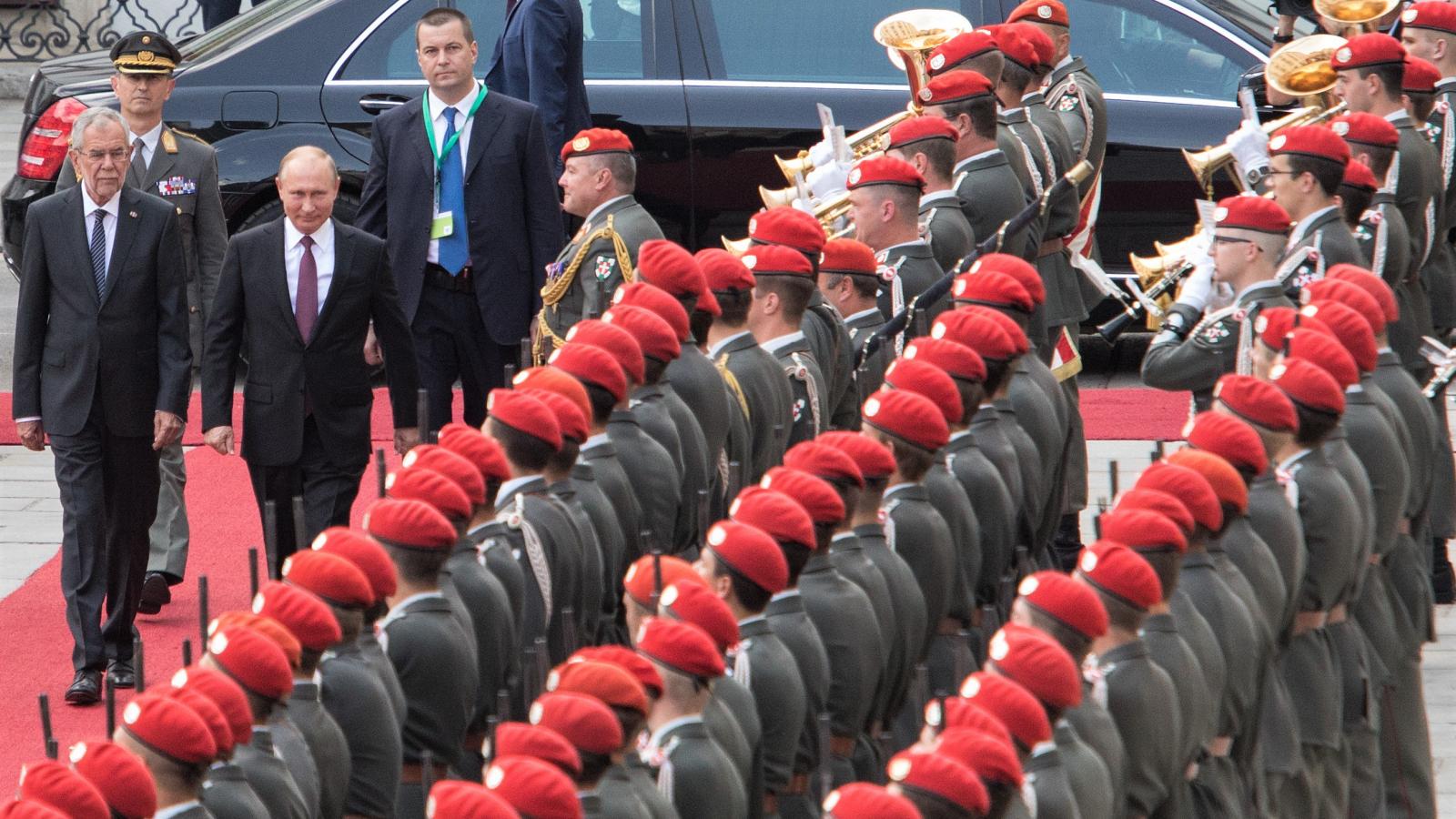 Putyin Bécsben, 2018. június 5. Fotó: ALEX HALADA / AFP