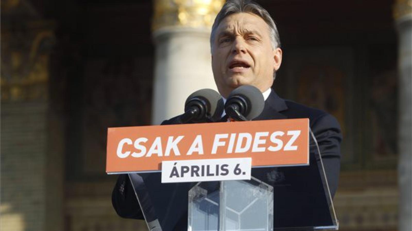 Orbán Viktor a Hősök terén mond beszédet. FOTÓ: MTI, Szigetváry Zsolt.