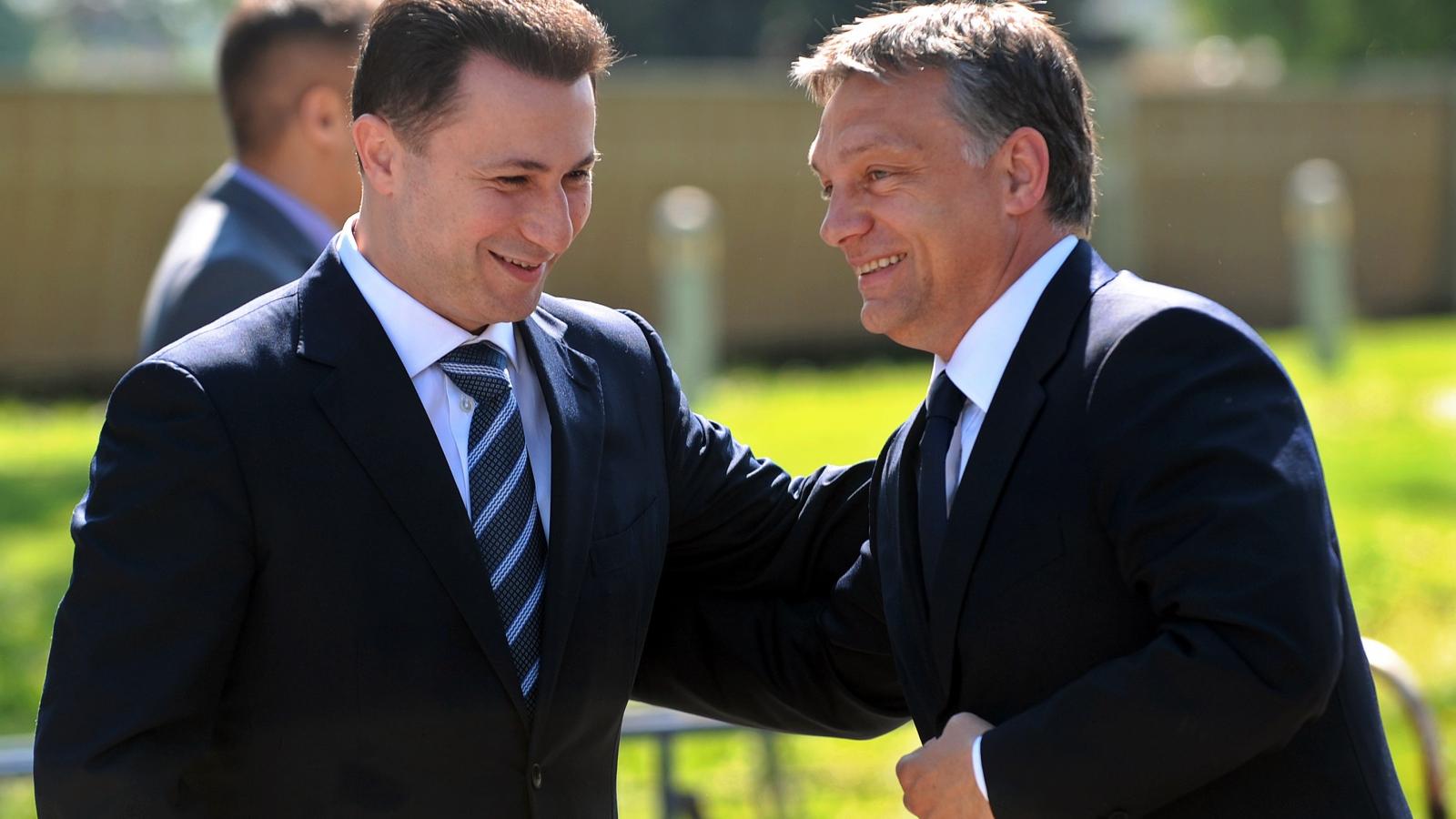 Nikola Gruevszki, mikor megmutatta Orbán Viktornak Szkopjét, még 2011-ben. Fotó: ROBERT ATANASOVSKI / AFP