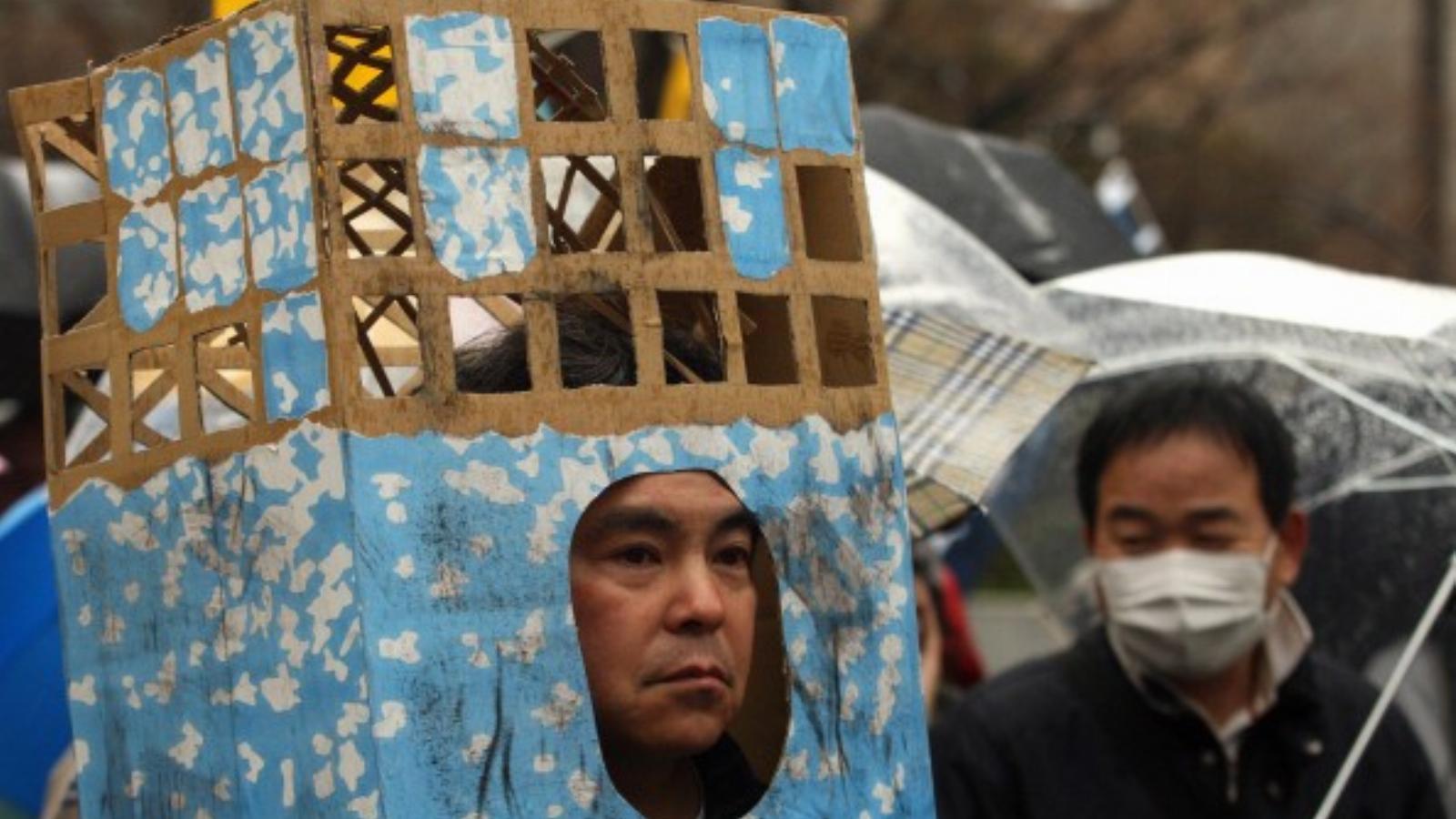 JAPAN, 2013 március.Tüntetés a nukleáris létesítmények ellen. Fotó:    Buddhika Weerasinghe/Getty Images