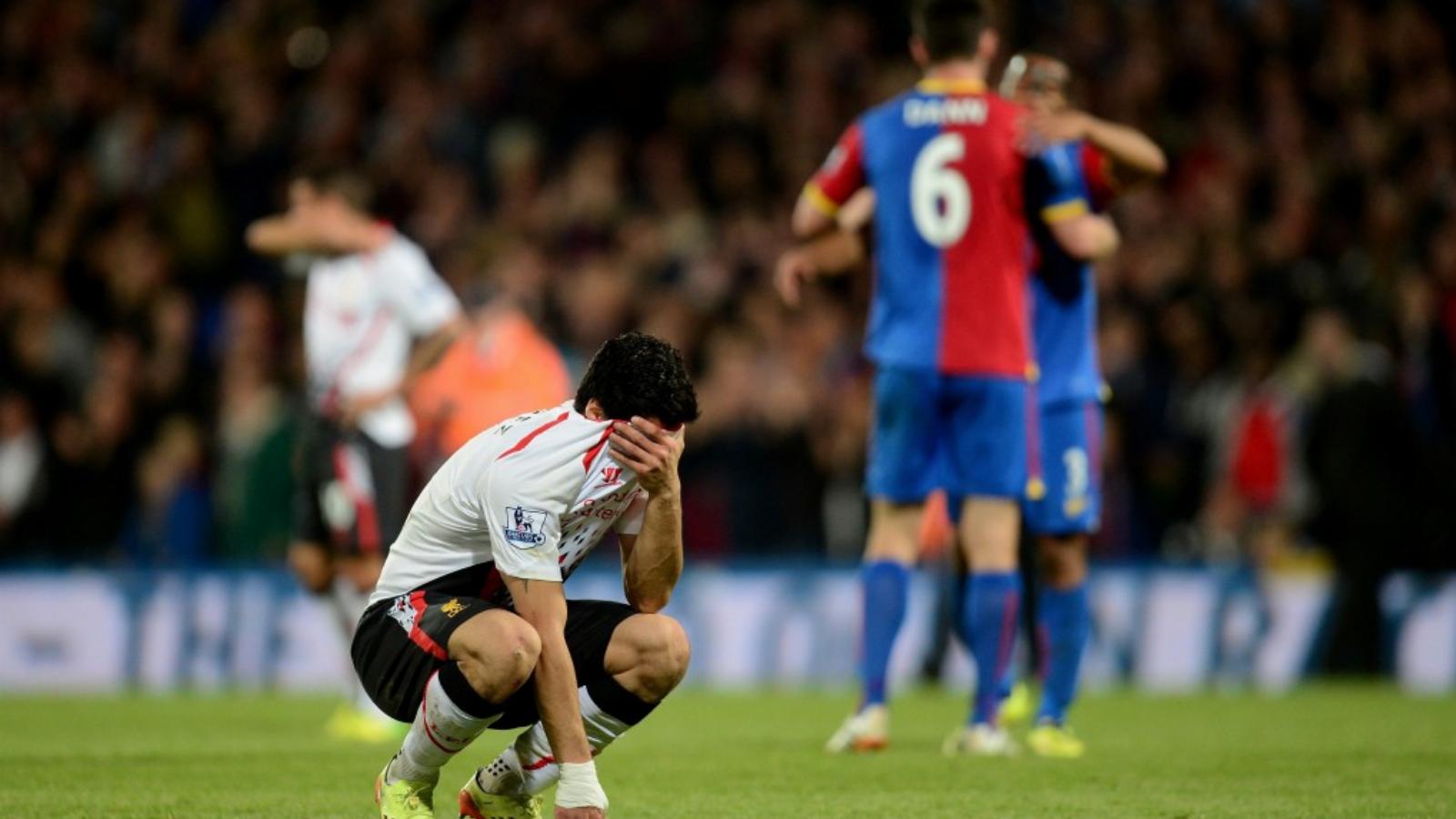 Luis Suarez vigasztalhatatlan volt. Elúszott a bajnoki cím. Fotó:Europress/Getty Images/Jamie Mcdonald 