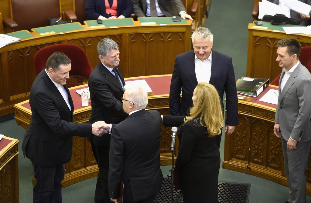 Kocziszky Györgynek és Parragh Biankának gratulál megválasztásukhoz Kövér László, Semjén Zsolt, Rogán Antal és Volner János