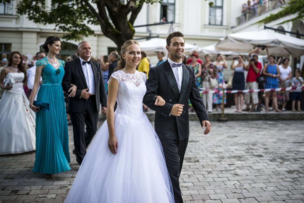 Résztvevők az Anna-bálon. MTI Fotó: Bodnár Boglárka